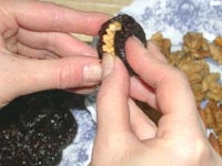 Рецепт - Чернослив с орехами
