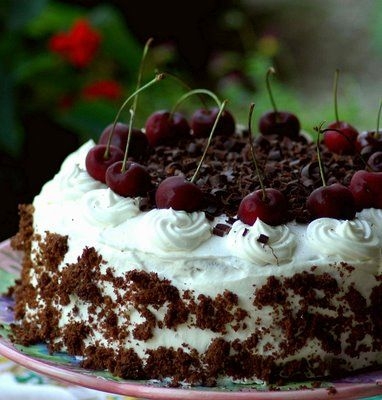 Рецепт - Ореховый торт с вишней