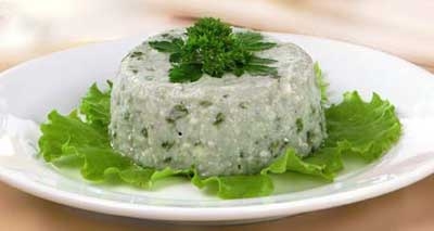 Рецепт - Салат из лапши с сыром рокфор и оре