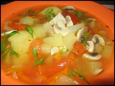 Рецепт - Суп из свежих грибов с кабачками