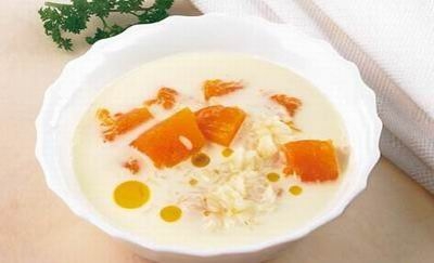Рецепт - Суп молочный с тыквой и орехами