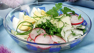 Пестрый весенний салат
