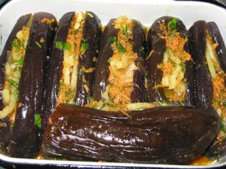 Рецепт - Баклажаны фаршированные в соусе со сливками