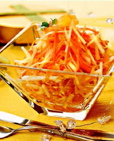 Рецепт - Салат яблочный с морковью