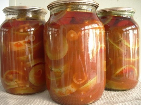 Рецепт - Кружки из кабачков в томатном соусе