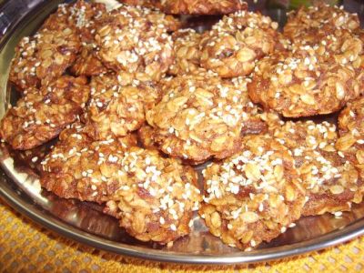 Рецепт - Овсяное печенье с финиками
