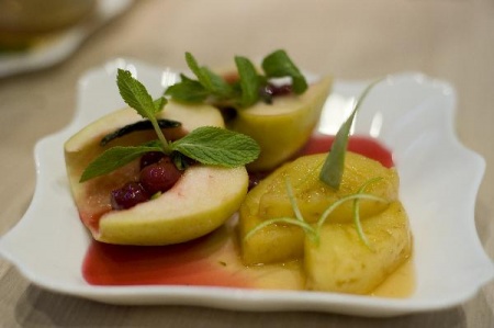 Рецепт - Яблоки фаршированные в соусе