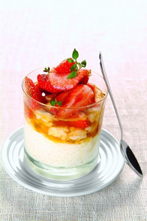 Рецепт - Десерт из ягод и творога