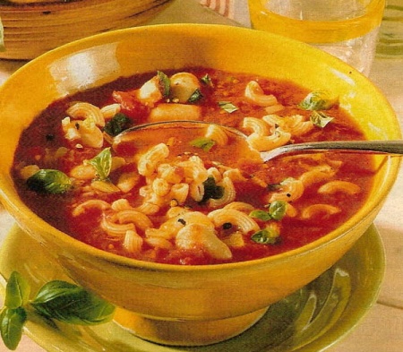 Рецепт - Суп из морепродуктов с базиликом, салат из морепродуктов морской коктейль