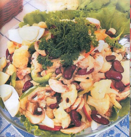 Рецепт - Салат из цветной капусты и фасоли