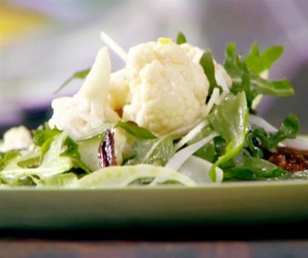 Рецепт - Салат из цветной капусты с яблоками и&nb